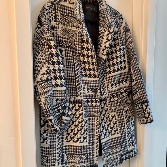 🆕 Zara Basic Chevron Pattern Black and White Coat - Picture 2 of 8